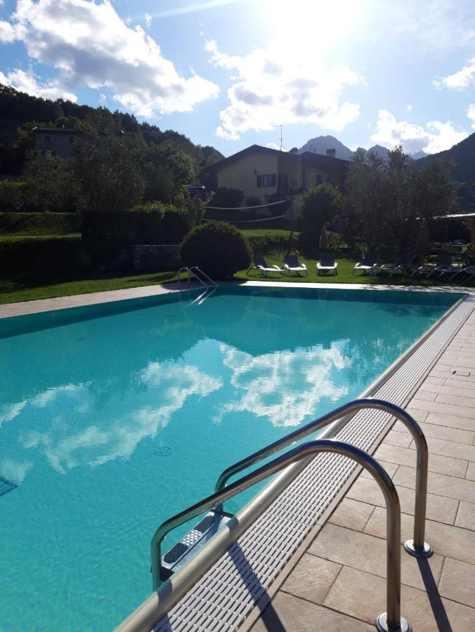 Casa Nel Borgo - Il Picchio Apartment Tremosine Luaran gambar
