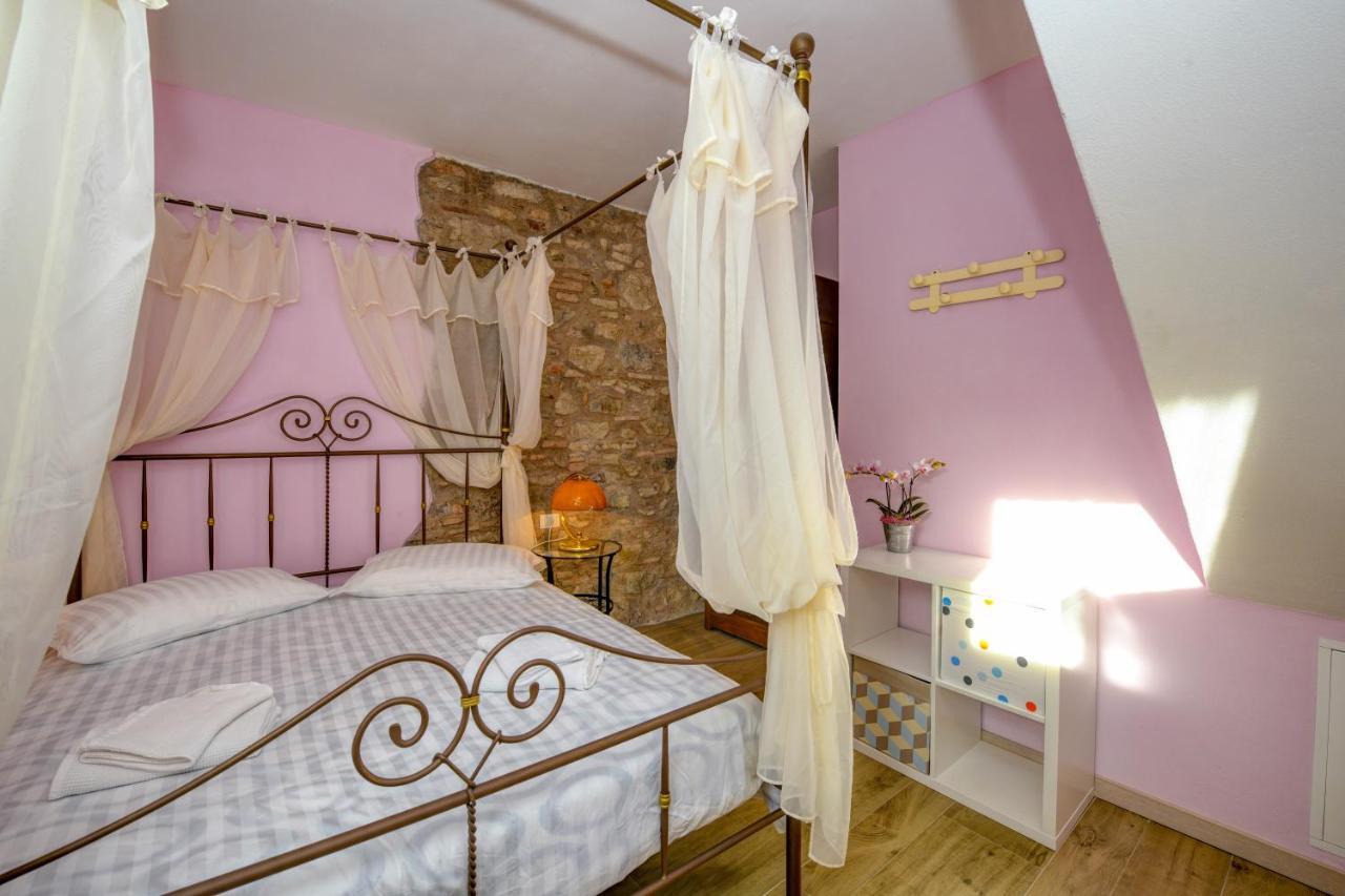 Casa Nel Borgo - Il Picchio Apartment Tremosine Luaran gambar
