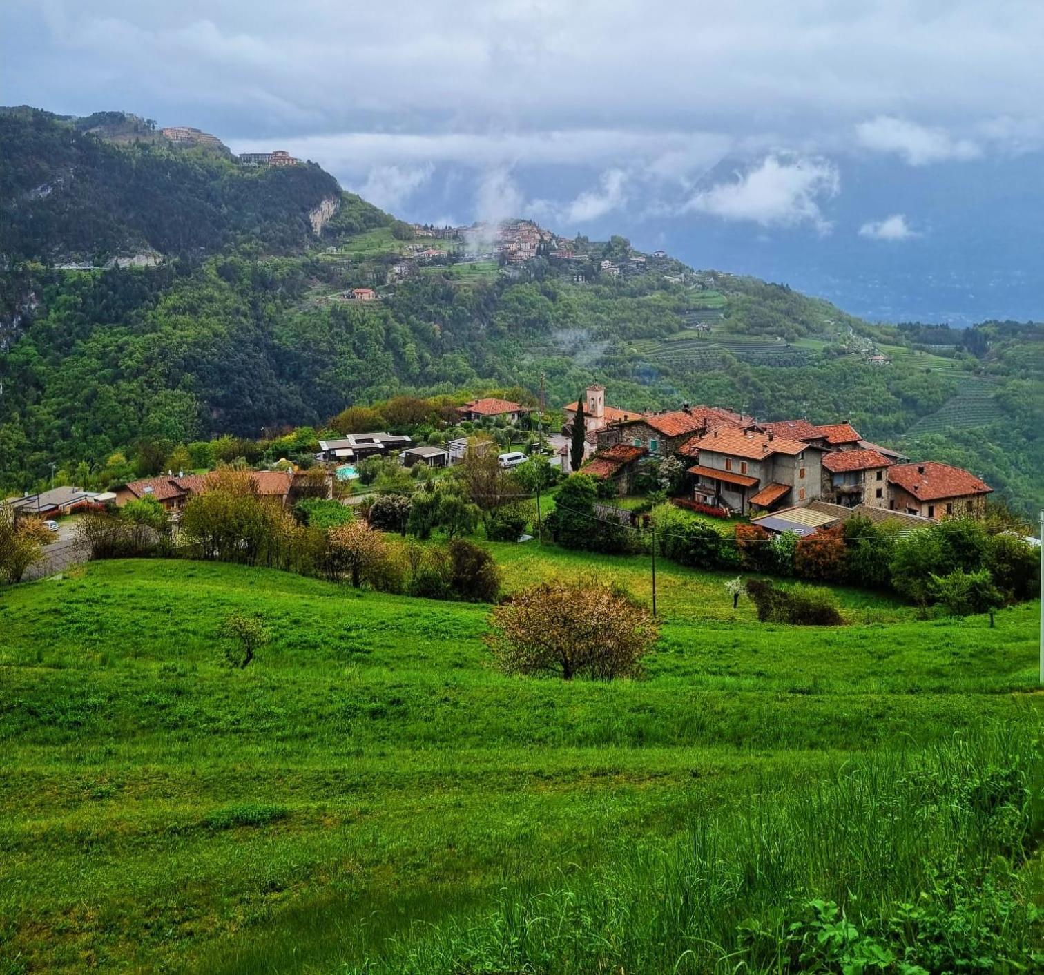 Casa Nel Borgo - Il Picchio Apartment Tremosine Bilik gambar